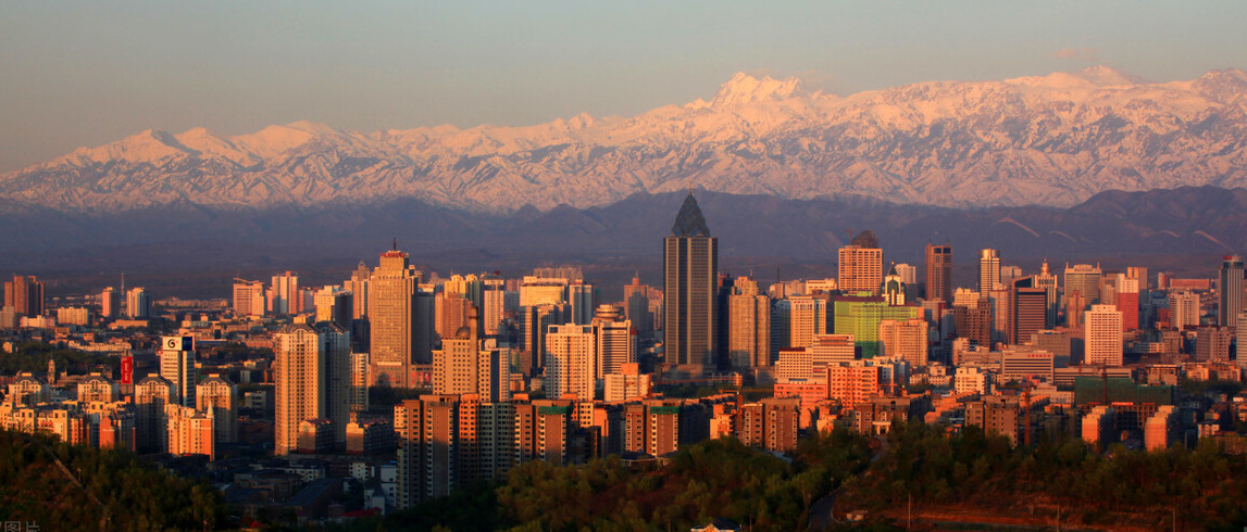 我国的四大盆地是哪四大盆地？我国海拔最高的盆地是哪个？