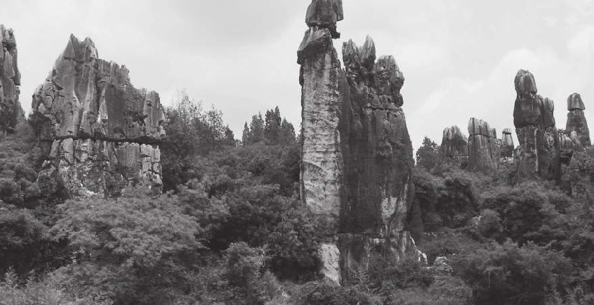 美丽的阿诗玛是一个人呢，还是一个景色优美的地方？（阿诗玛的故事）