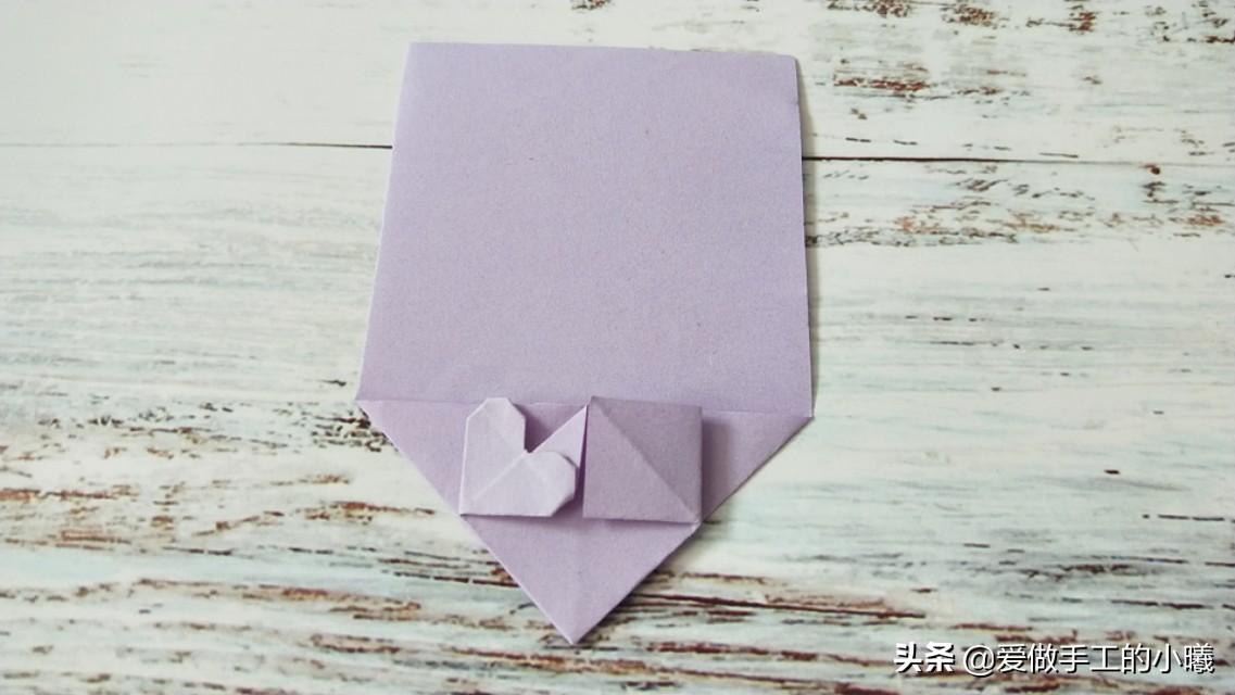 爱心的折法步骤图，爱心折纸教程简单又好看（一张纸折出五颗爱心）