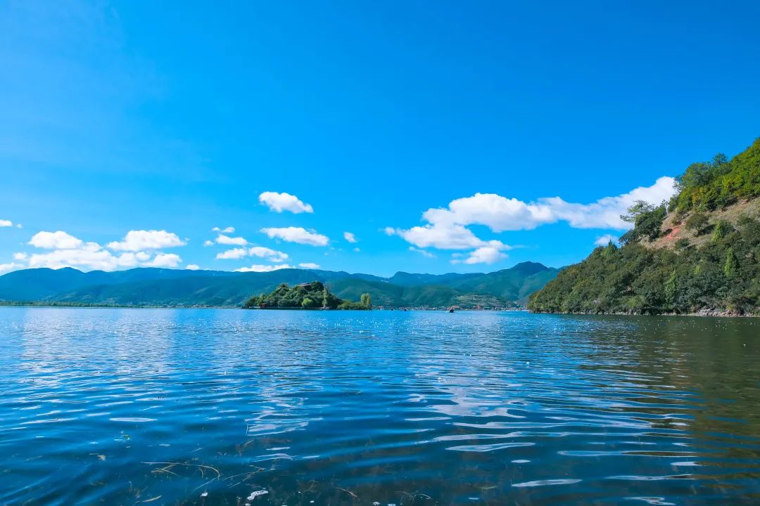 泸沽湖在哪里?醉美云南泸沽湖【云南亲子游】插图15 泸沽湖在哪里?醉美云南泸沽湖【云南亲子游】