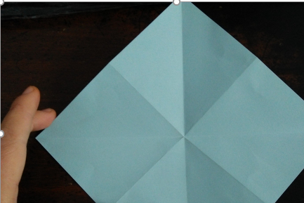 回旋镖折法教程:回旋镖怎么折可以飞回来插图2 回旋镖折法教程:回旋镖怎么折可以飞回来