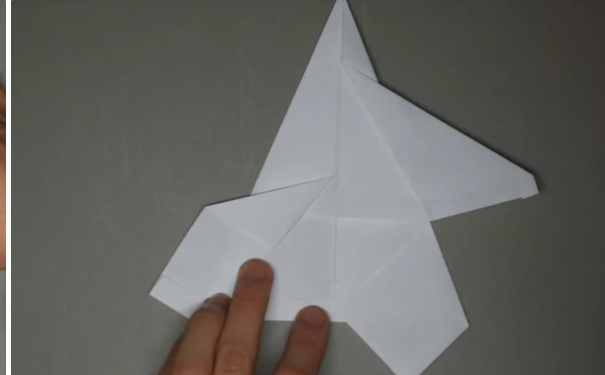 1609122865387562.png 纸飞机的折纸简单又漂亮