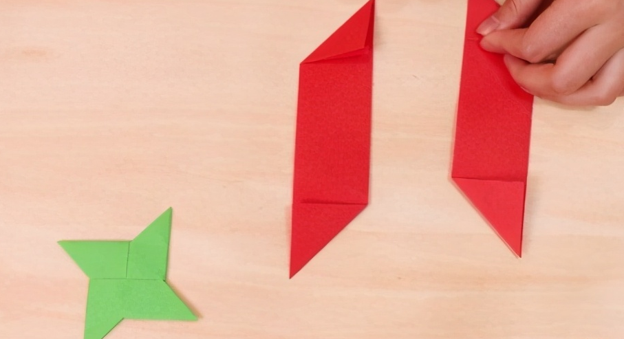 飞镖怎么折？宝宝也能学会的教程，又简单飞得又远又快（飞镖折纸教程）