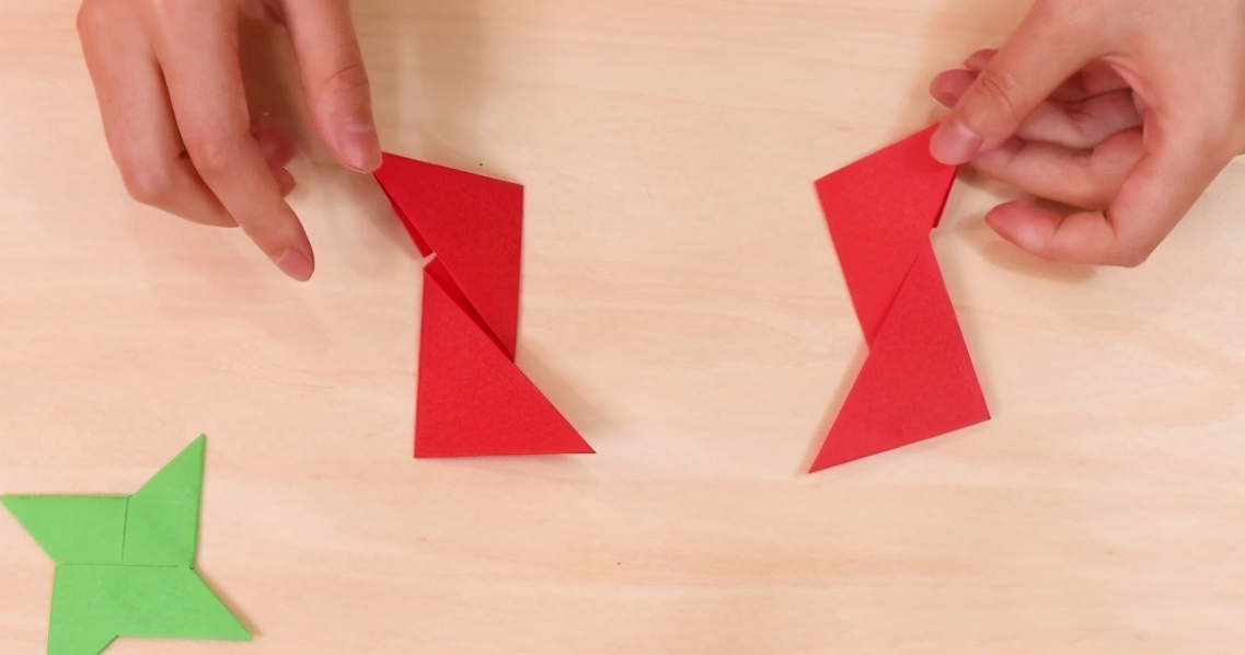 飞镖怎么折？宝宝也能学会的教程，又简单飞得又远又快（飞镖折纸教程）