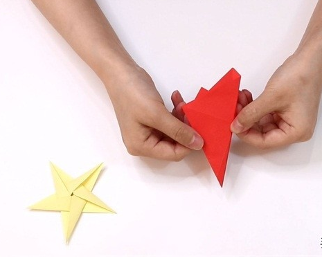 五角星怎么折？最简单的方法，跟孩子一起动手乐趣更多
