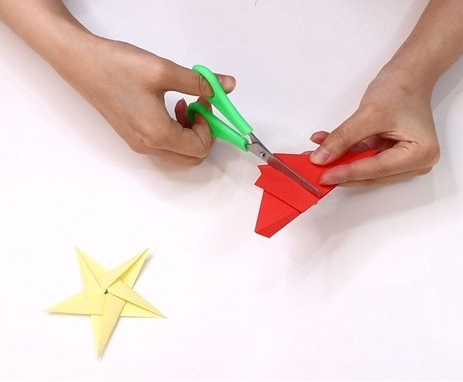五角星怎么折？最简单的方法，跟孩子一起动手乐趣更多