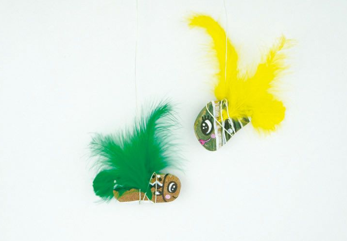 废物利用手工小制作：小飞鱼