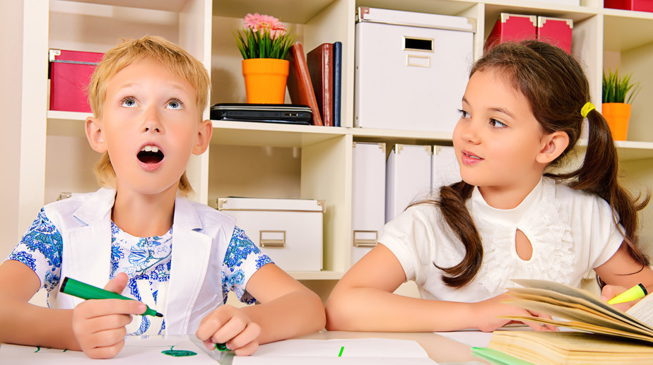 孩子做作业总出错,多数并不是因为不会,父母注意这四点来纠正插图1 孩子做作业总出错,多数并不是因为不会,父母注意这四点来纠正