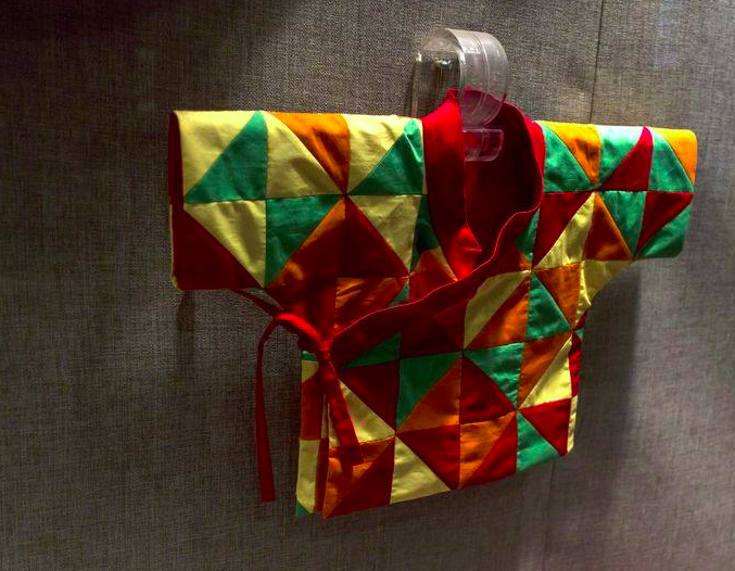 新生儿为什么要穿“百家衣”?(百家衣的寓意和意义)插图1 新生儿为什么要穿“百家衣”?(百家衣的寓意和意义)