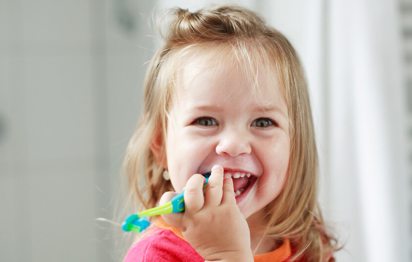 儿童乳牙掉了之后，上牙为什么要向下扔，下牙为什么要向上扔？（上牙下扔、下牙上扔的习俗）