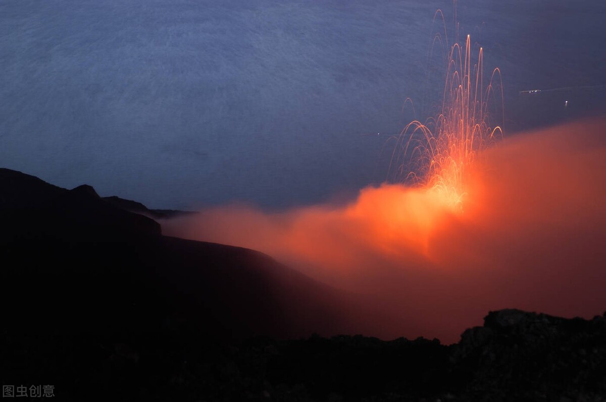 火山爆发是怎样形成的？火山爆发的危害和好处