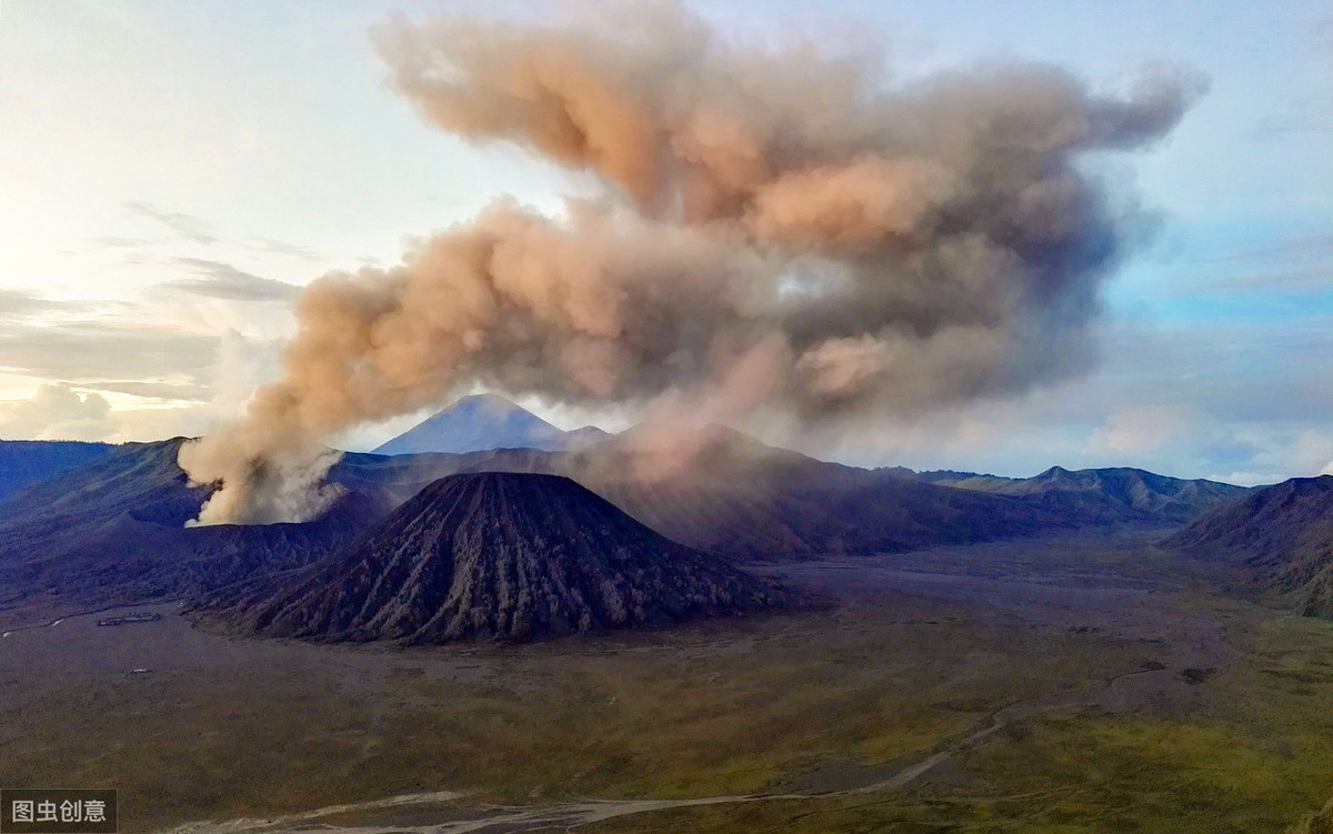 火山爆发是怎样形成的？火山爆发的危害和好处