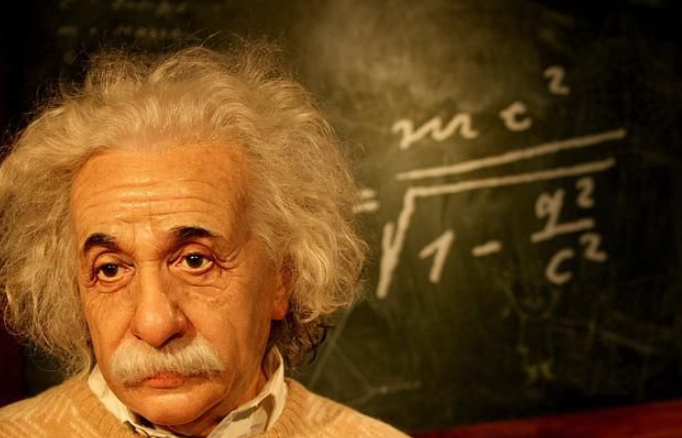 诺贝尔物理学奖爱因斯坦简介与生平故事：现代物理的开创者