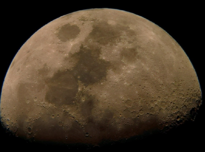 天文望远镜原理是什么？折射望远镜、反射望远镜、折反射望远镜的区别？