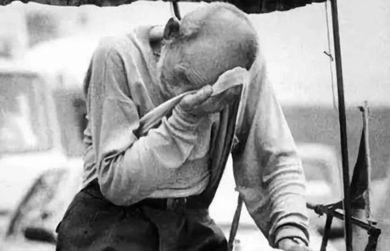 白方礼老人的故事（一个捐赠一生的老人）