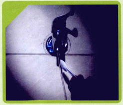 静电小实验：让水流在空中拐弯【吸引力测试实验】