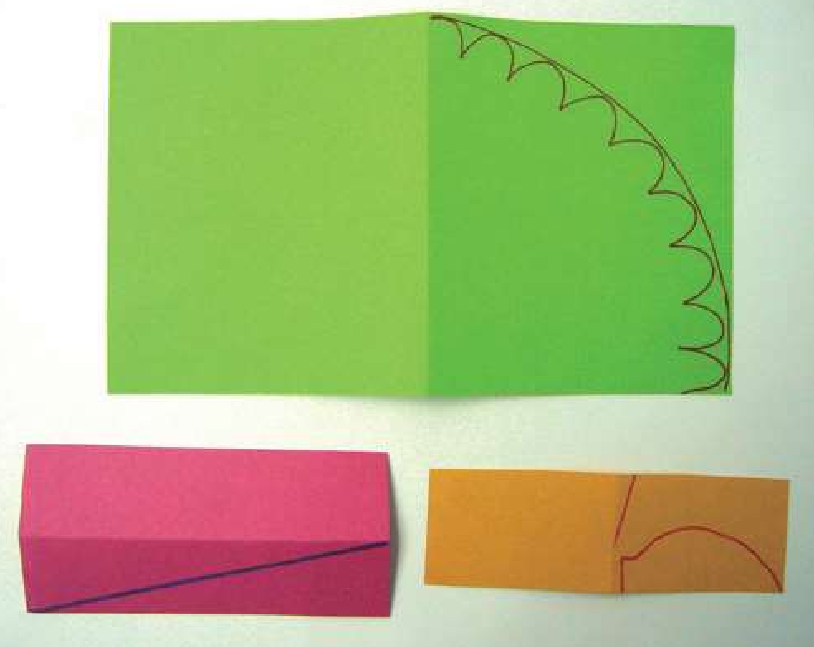 「儿童剪纸手工游戏:动物篇」:孔雀开屏剪纸,孔雀开屏怎么剪?插图1 「儿童剪纸手工游戏:动物篇」:孔雀开屏剪纸,孔雀开屏怎么剪?