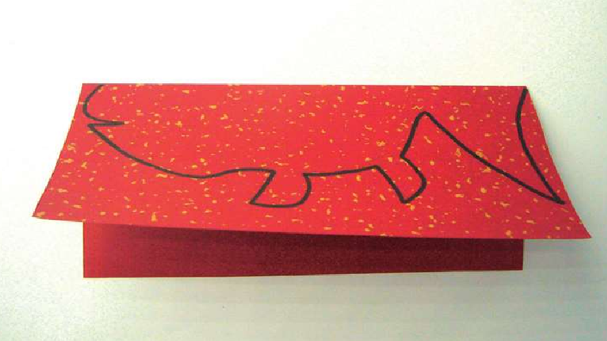 「儿童剪纸手工游戏:动物篇」:金红色的鲤鱼剪纸,鲤鱼怎么剪?插图2 「儿童剪纸手工游戏:动物篇」:金红色的鲤鱼剪纸,鲤鱼怎么剪?