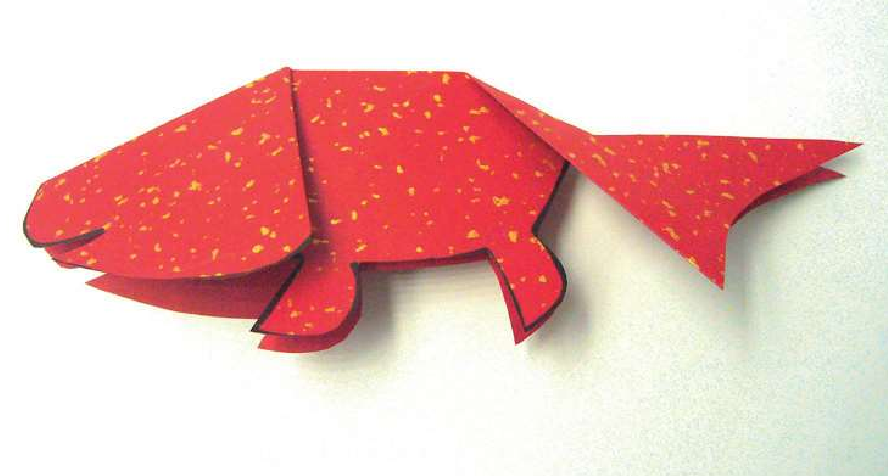 「儿童剪纸手工游戏:动物篇」:金红色的鲤鱼剪纸,鲤鱼怎么剪?插图6 「儿童剪纸手工游戏:动物篇」:金红色的鲤鱼剪纸,鲤鱼怎么剪?