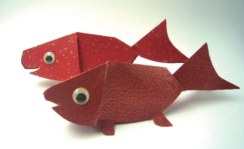 「儿童剪纸手工游戏:动物篇」:金红色的鲤鱼剪纸,鲤鱼怎么剪?插图10 「儿童剪纸手工游戏:动物篇」:金红色的鲤鱼剪纸,鲤鱼怎么剪?