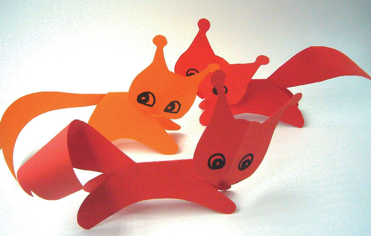 「儿童剪纸手工游戏：动物篇」：大尾巴的松鼠剪纸，松鼠怎么剪？