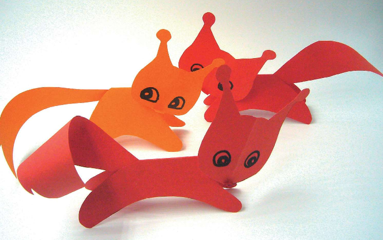 「儿童剪纸手工游戏：动物篇」：大尾巴的松鼠剪纸，松鼠怎么剪？