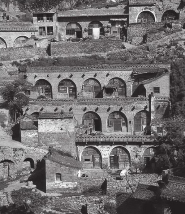 「中华文化:园林建筑篇」窑洞是穴居时代的原始人发明的民居建筑吗?窑洞的特点及其好处插图 「中华文化:园林建筑篇」窑洞是穴居时代的原始人发明的民居建筑吗?窑洞的特点及其好处