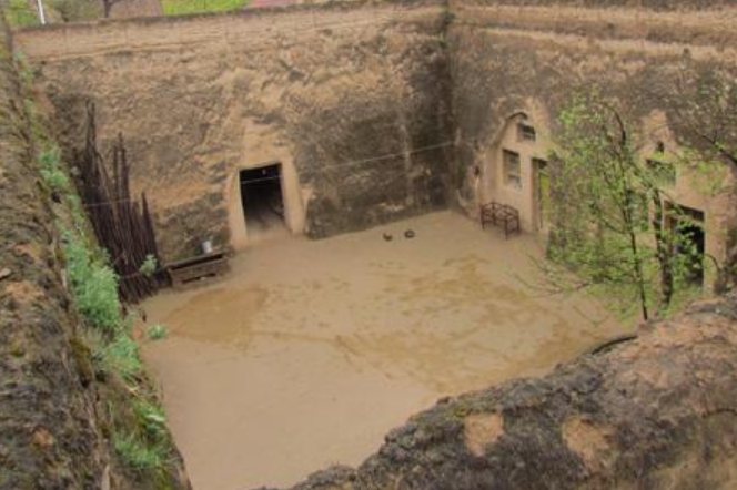 「中华文化:园林建筑篇」窑洞是穴居时代的原始人发明的民居建筑吗?窑洞的特点及其好处插图1 「中华文化:园林建筑篇」窑洞是穴居时代的原始人发明的民居建筑吗?窑洞的特点及其好处