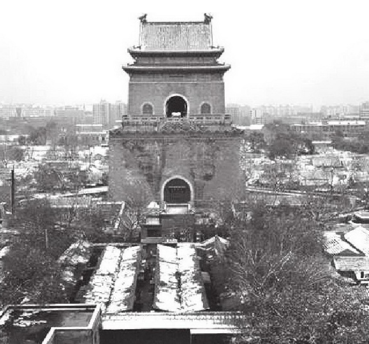 「中华文化:园林建筑篇」成语“晨钟暮鼓”说的是早晚报时的钟鼓声,你知道古代城市里的钟鼓楼都建在哪里吗?插图 「中华文化:园林建筑篇」成语“晨钟暮鼓”说的是早晚报时的钟鼓声,你知道古代城市里的钟鼓楼都建在哪里吗?