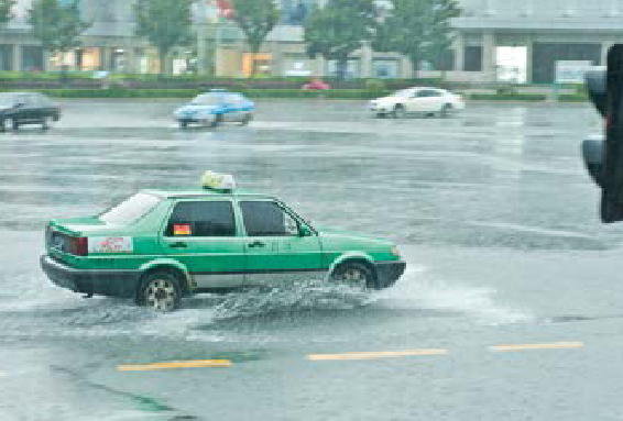 「趣味知识小百科:自然灾害篇」暴雨带来的灾害(暴雨预警措施)插图1 「趣味知识小百科:自然灾害篇」暴雨带来的灾害(暴雨预警措施)