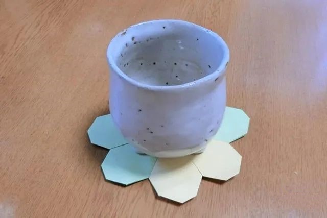 爱心形怎么折？爱心形的折法简单又漂亮（爱心折纸附图解）