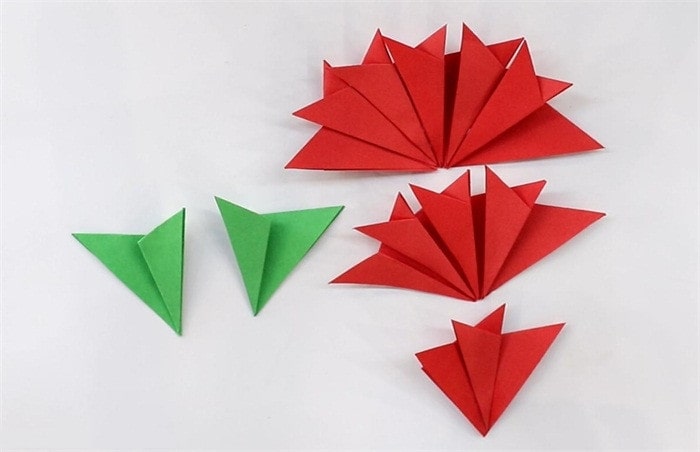 康乃馨怎么折?康乃馨的折法简单又漂亮(附图解)插图4 康乃馨怎么折?康乃馨的折法简单又漂亮(附图解)