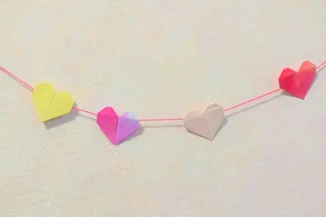 爱心形怎么折？爱心形的折法简单又漂亮（爱心折纸附图解）