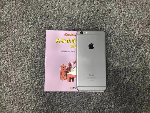 《好奇的乔治》阿甘正传中的经典绘本