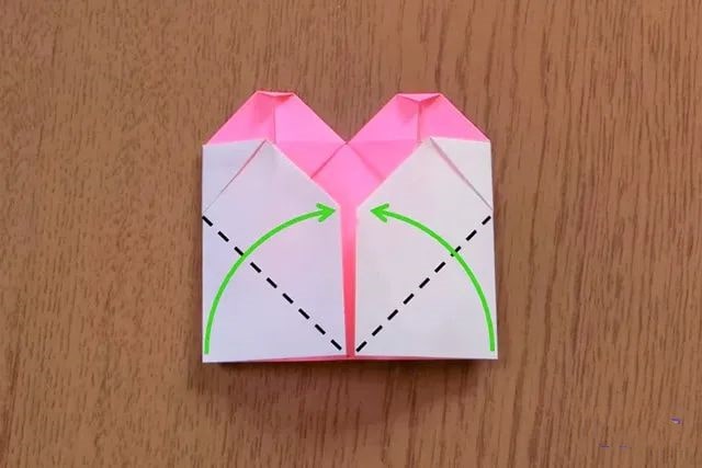 爱心形怎么折？爱心形的折法简单又漂亮（爱心折纸附图解）