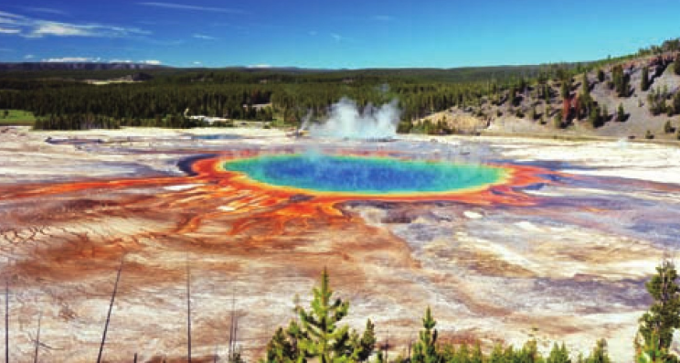 「世界国家地理百科」最清澈的湖泊——火口湖插图1 「世界国家地理百科」最清澈的湖泊——火口湖