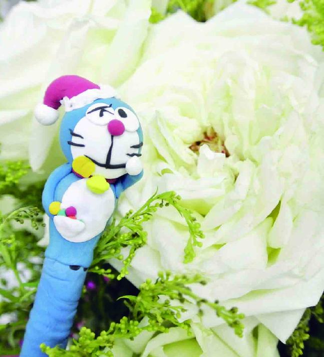 「彩泥制作教程」机器猫笔套