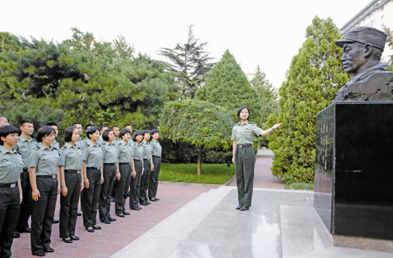 张思德的故事:为人民服务的光辉典范插图2 张思德的故事:为人民服务的光辉典范