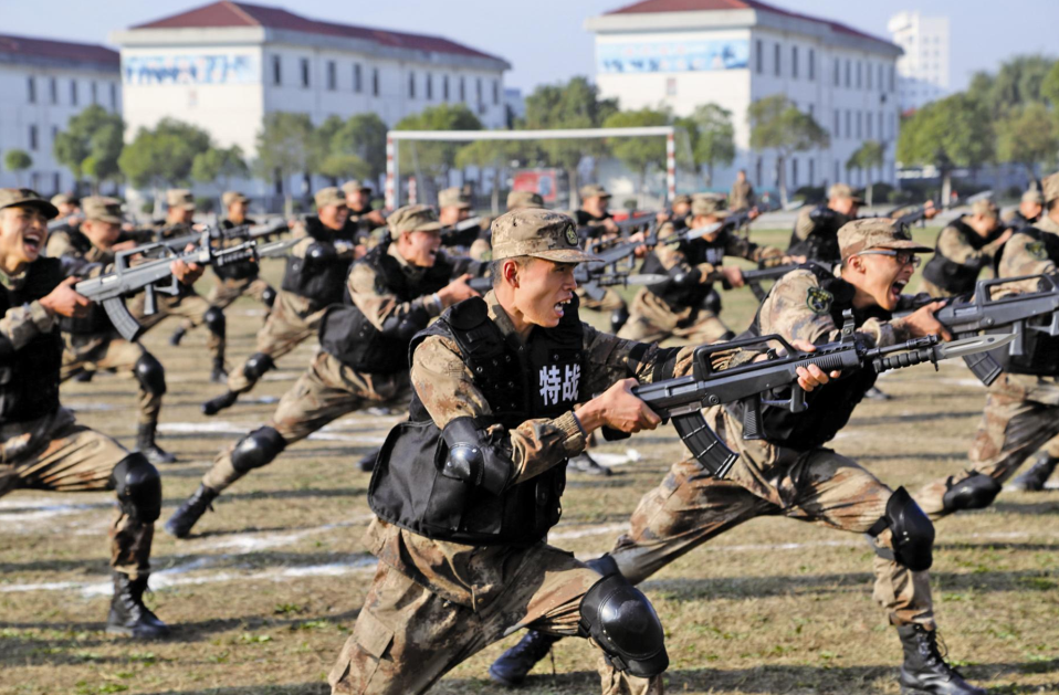 从霓虹哨兵到特战新秀——走进转型中的“南京路上好八连”插图2 从霓虹哨兵到特战新秀——走进转型中的“南京路上好八连”