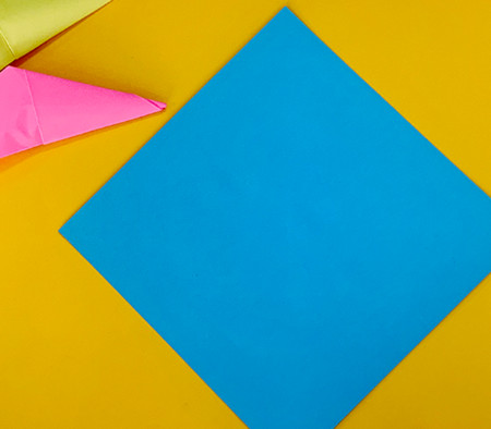 魔鬼爪子怎么折?魔鬼爪子的折法简单又漂亮(魔鬼爪子折纸附图解)插图1 魔鬼爪子怎么折?魔鬼爪子的折法简单又漂亮(魔鬼爪子折纸附图解)