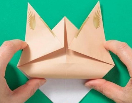 玩偶兔子怎么折?玩偶兔子的折法简单又漂亮(玩偶兔子折纸附图解)插图5 玩偶兔子怎么折?玩偶兔子的折法简单又漂亮(玩偶兔子折纸附图解)