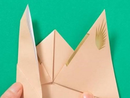 玩偶兔子怎么折?玩偶兔子的折法简单又漂亮(玩偶兔子折纸附图解)插图7 玩偶兔子怎么折?玩偶兔子的折法简单又漂亮(玩偶兔子折纸附图解)