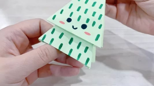 圣诞树怎么折？圣诞树的折法简单又漂亮（圣诞树折纸附图解）