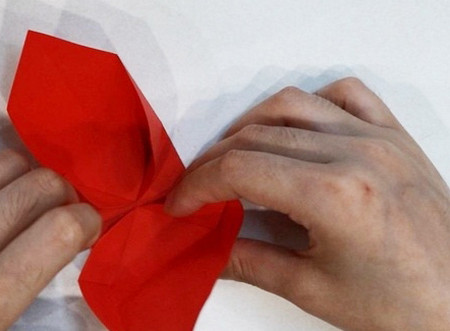 爱心纸盒子怎么折？爱心纸盒子的折法简单又漂亮（爱心纸盒子折纸附图解）