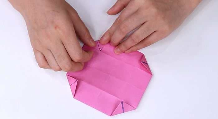 抽纸盒子怎么折?抽纸盒子的折法简单又漂亮(抽纸盒子折纸附图解)插图10 抽纸盒子怎么折?抽纸盒子的折法简单又漂亮(抽纸盒子折纸附图解)