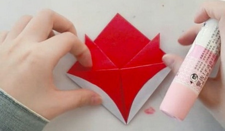 狐狸书签怎么折?狐狸书签的折法简单又漂亮(狐狸书签折纸附图解)插图5 狐狸书签怎么折?狐狸书签的折法简单又漂亮(狐狸书签折纸附图解)