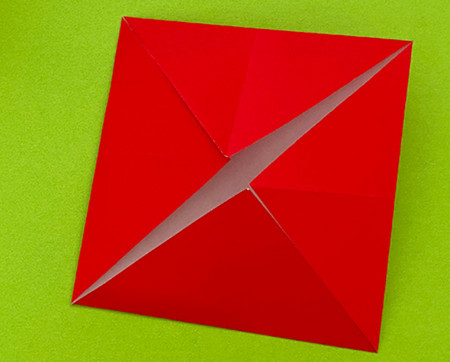 垃圾箱怎么折?垃圾箱的折法简单又漂亮(垃圾箱折纸附图解)插图2 垃圾箱怎么折?垃圾箱的折法简单又漂亮(垃圾箱折纸附图解)