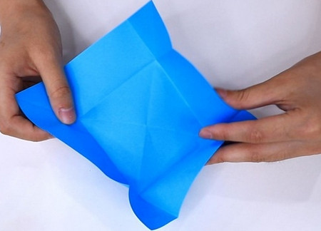 帆船怎么折?帆船的折法简单又漂亮(帆船折纸附图解)插图8 帆船怎么折?帆船的折法简单又漂亮(帆船折纸附图解)