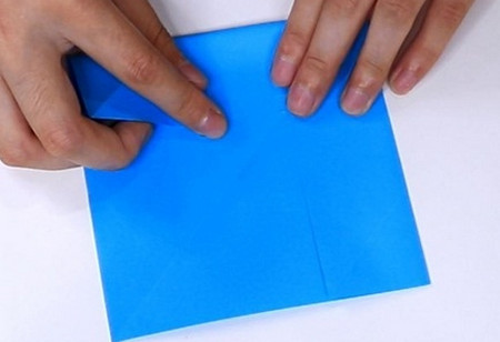 帆船怎么折?帆船的折法简单又漂亮(帆船折纸附图解)插图5 帆船怎么折?帆船的折法简单又漂亮(帆船折纸附图解)