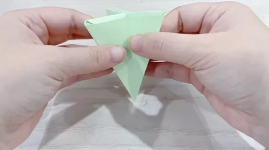 圣诞树怎么折？圣诞树的折法简单又漂亮（圣诞树折纸附图解）